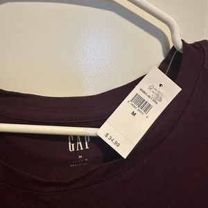 Women’s Gap crew neck Lux T, burgundy, size M